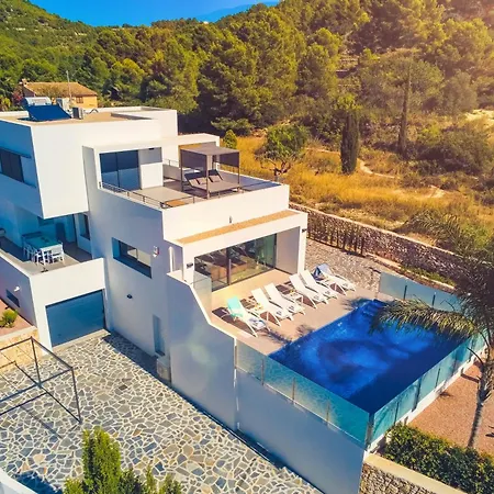 Villa Caballito De Mar By Abahana Calp